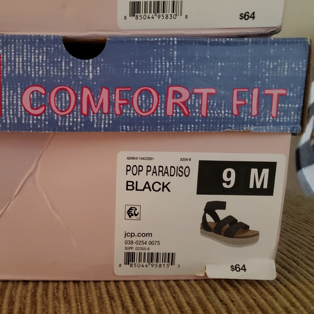POP Sandals - Picture 3 of 3